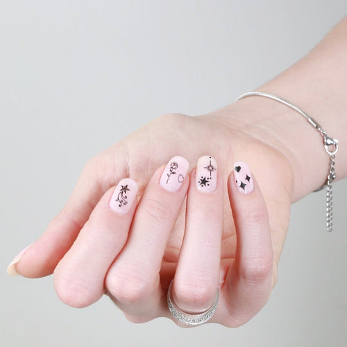Nails Icon