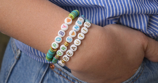 Tout savoir sur les tatouages de Carla Moreau pourquoi elle ne porte aucun tattoo