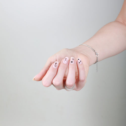 Nails Icon